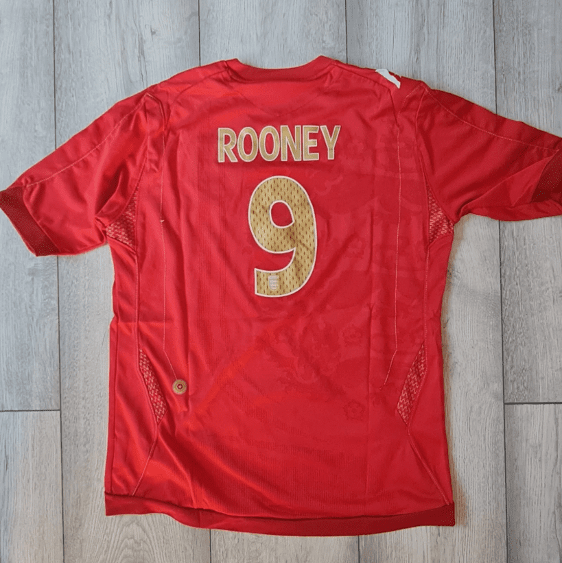 Umbro England Rooney #9 Boys Football Shirt Red 12 Years / 152 cm - Image 2