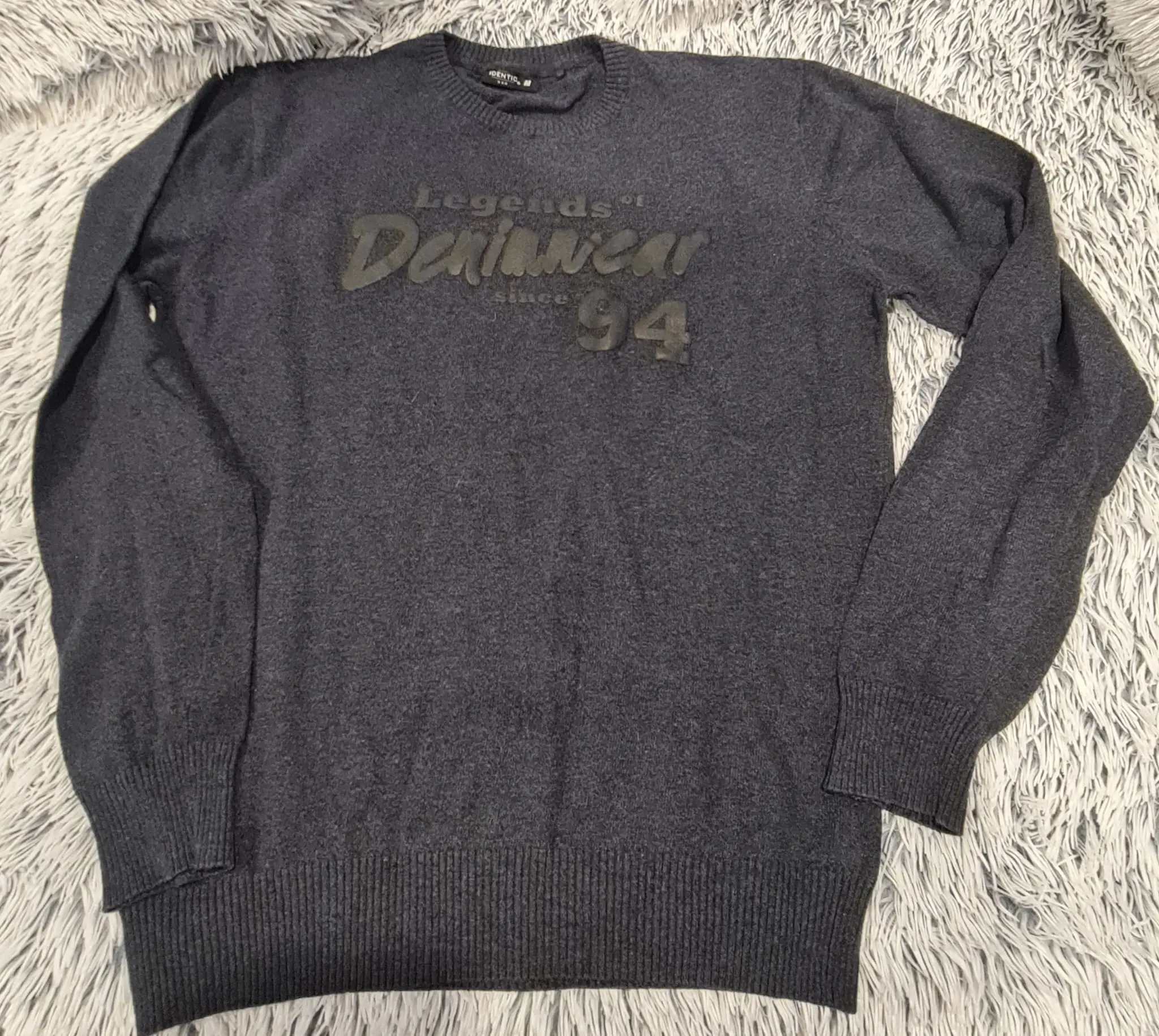 Identic Man Men’s Grey Legends of Denim Graphic Jumper Size M