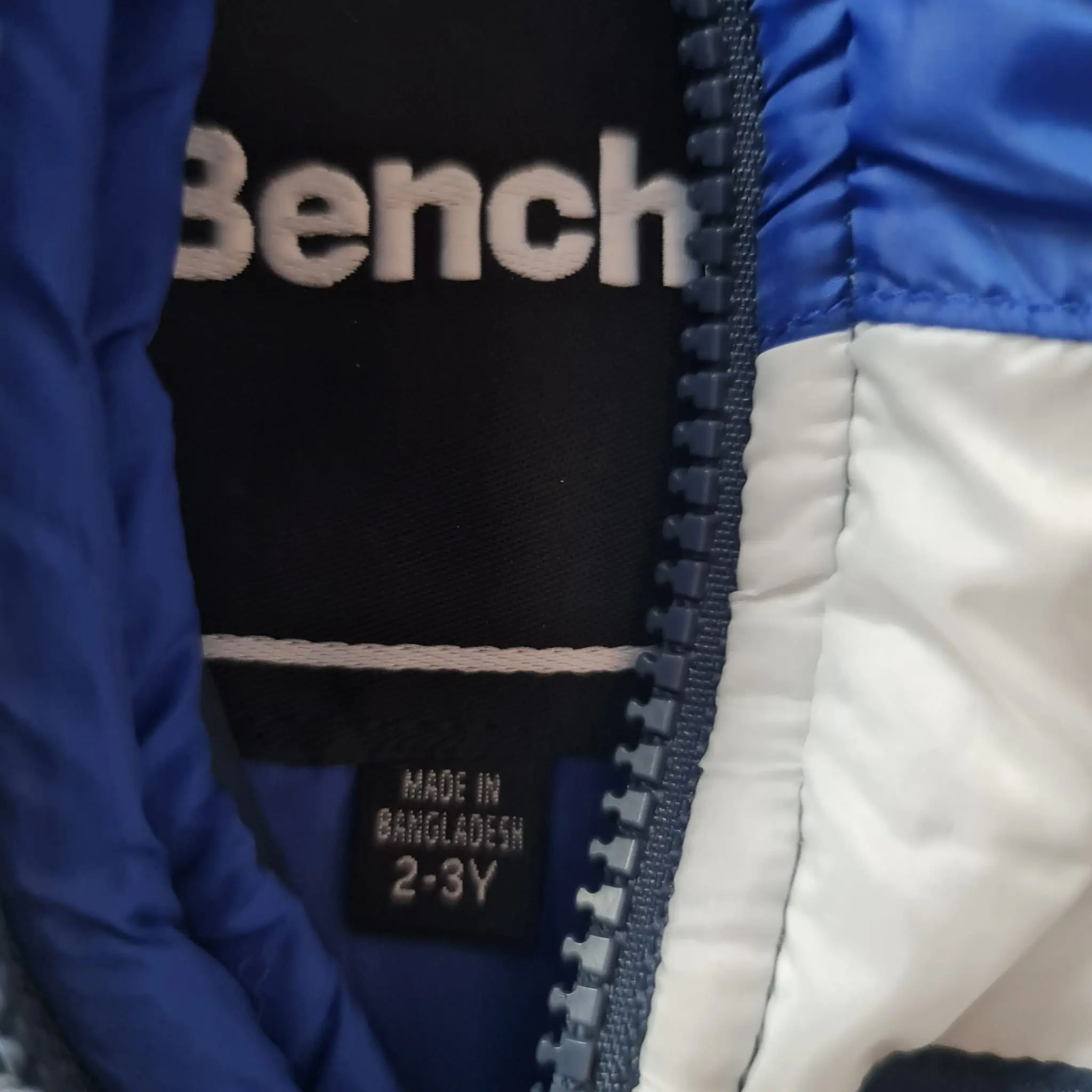Bench Boys Blue Navy Colour Block Hooded Puffer Jacket 2-3 Years - Image 3