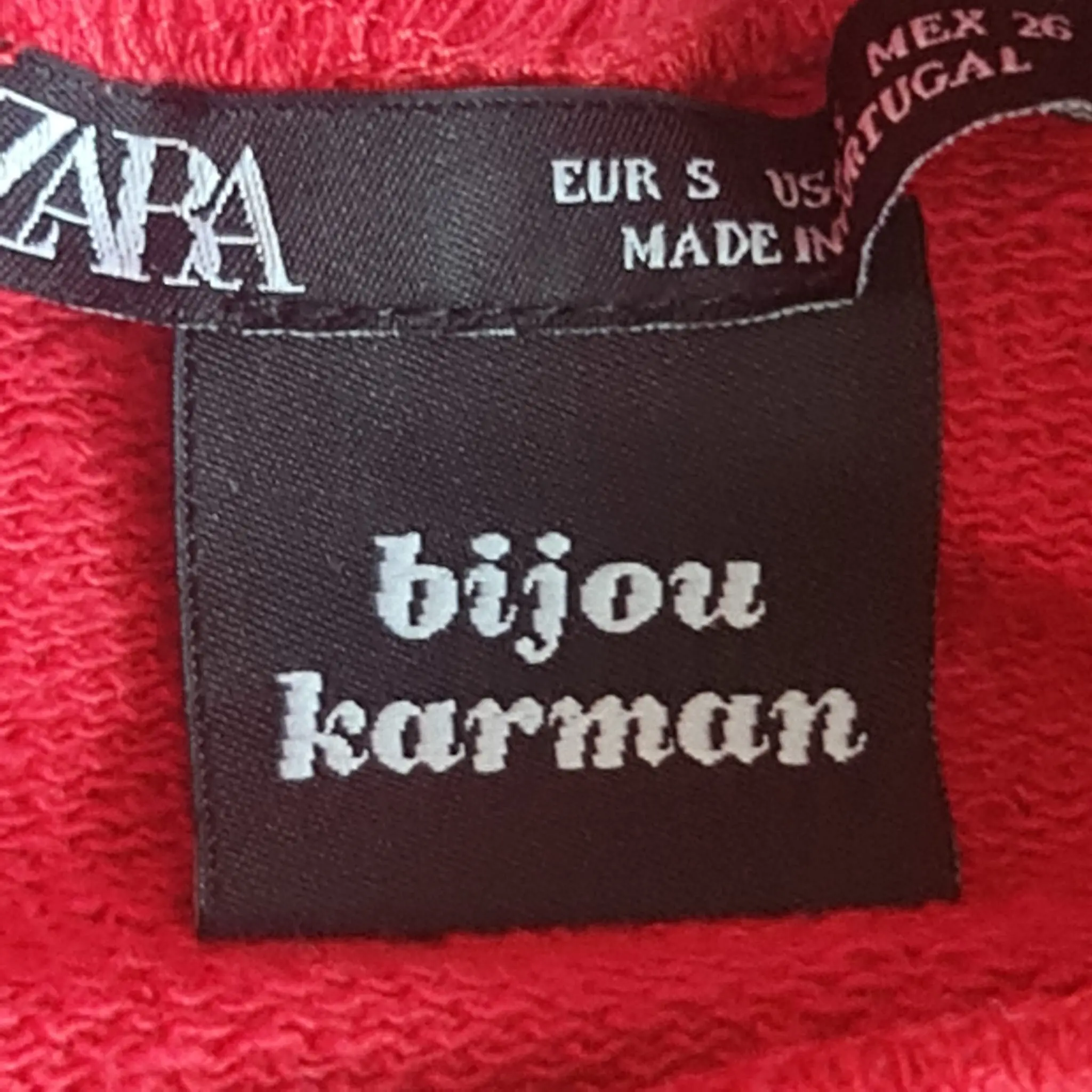 Zara Red Bijou Karman Women in Art Graphic Sweatshirt S UK 8-10 - Image 2