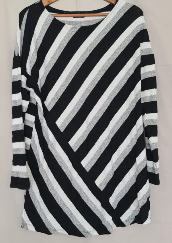 F&F Black & Grey Diagonal Stripe Jumper L / UK 16-18