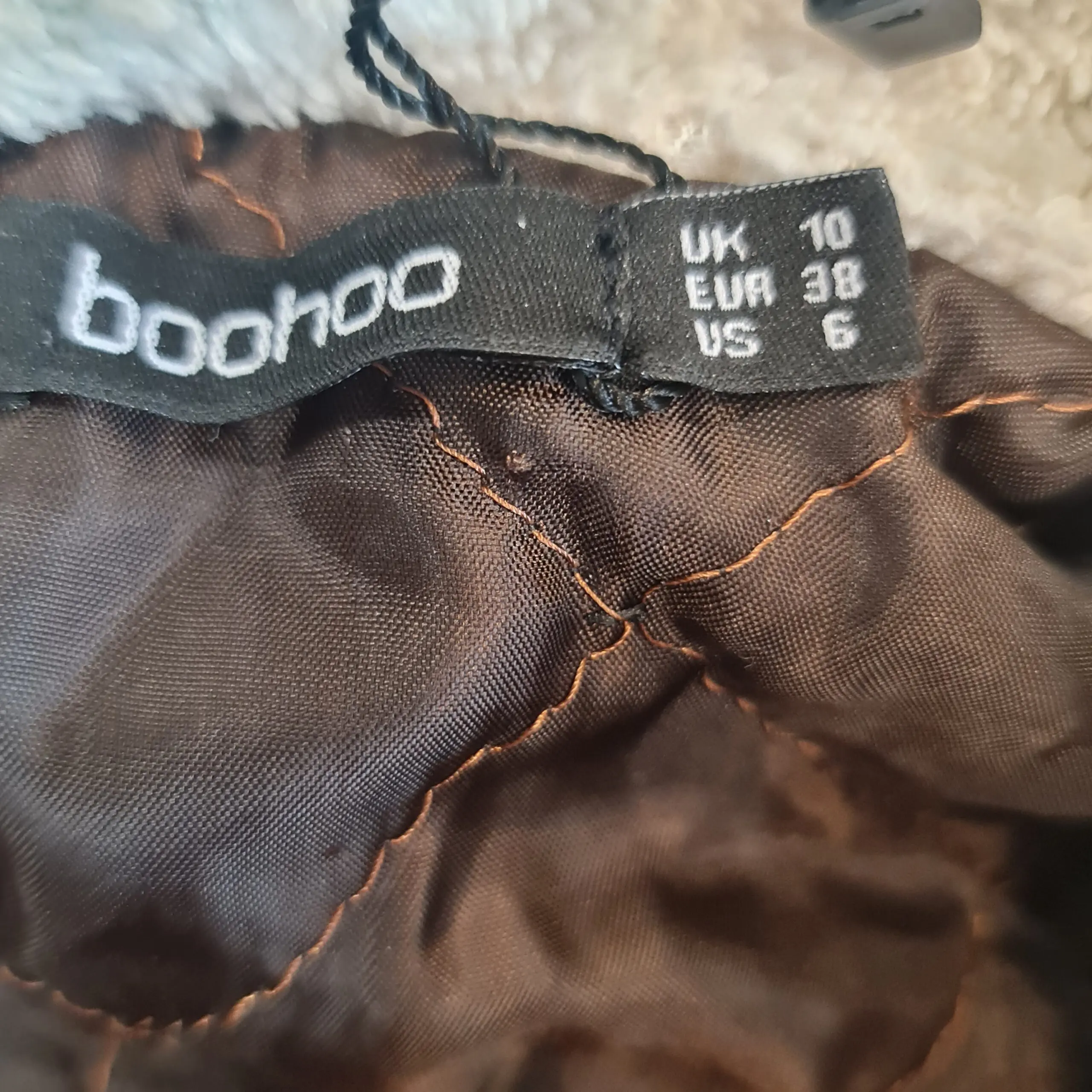 Boohoo Women's Brown White Check Borg Collar Shacket UK 10 - Image 3