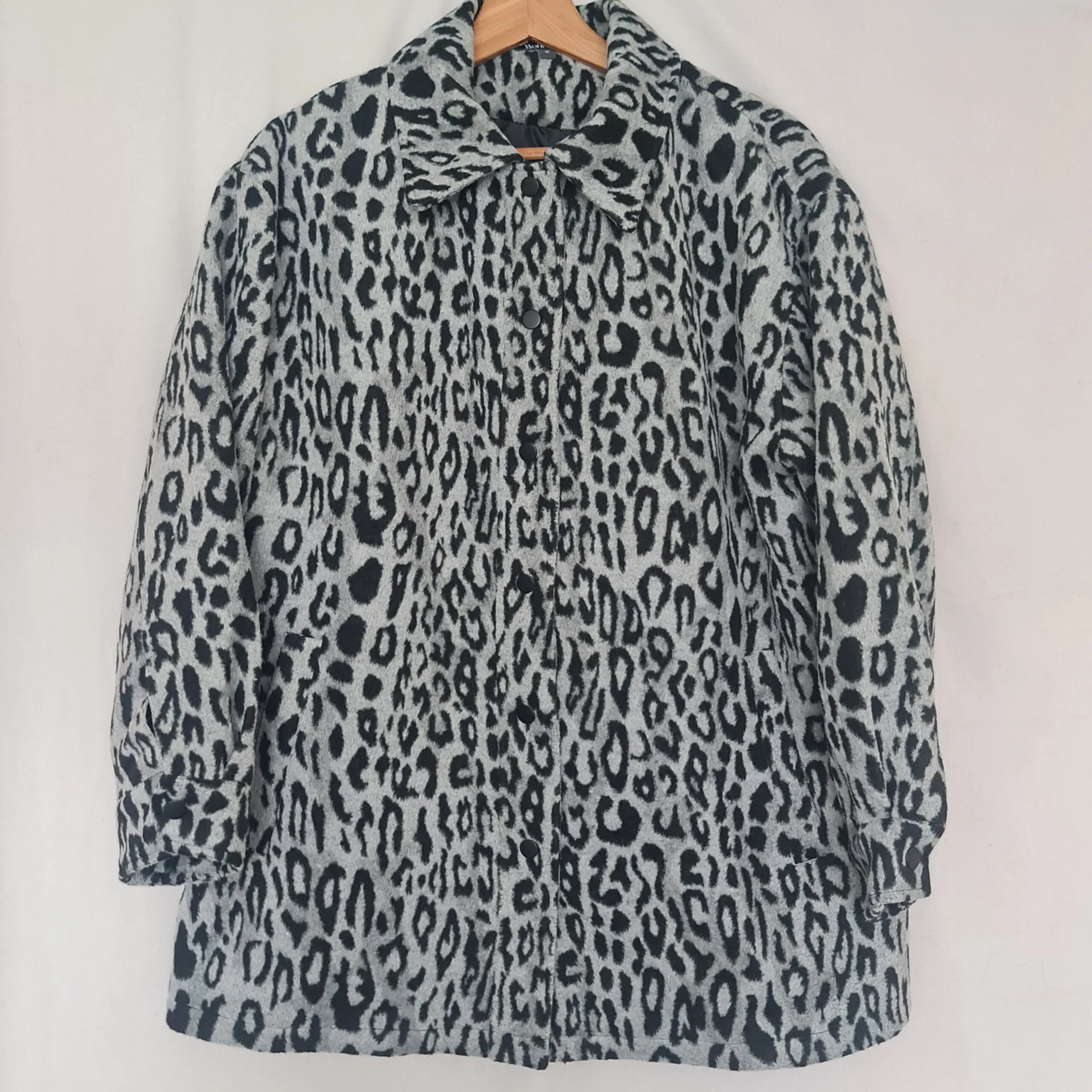 Bonmarche Women's Grey Black Leopard Print Coat UK 16