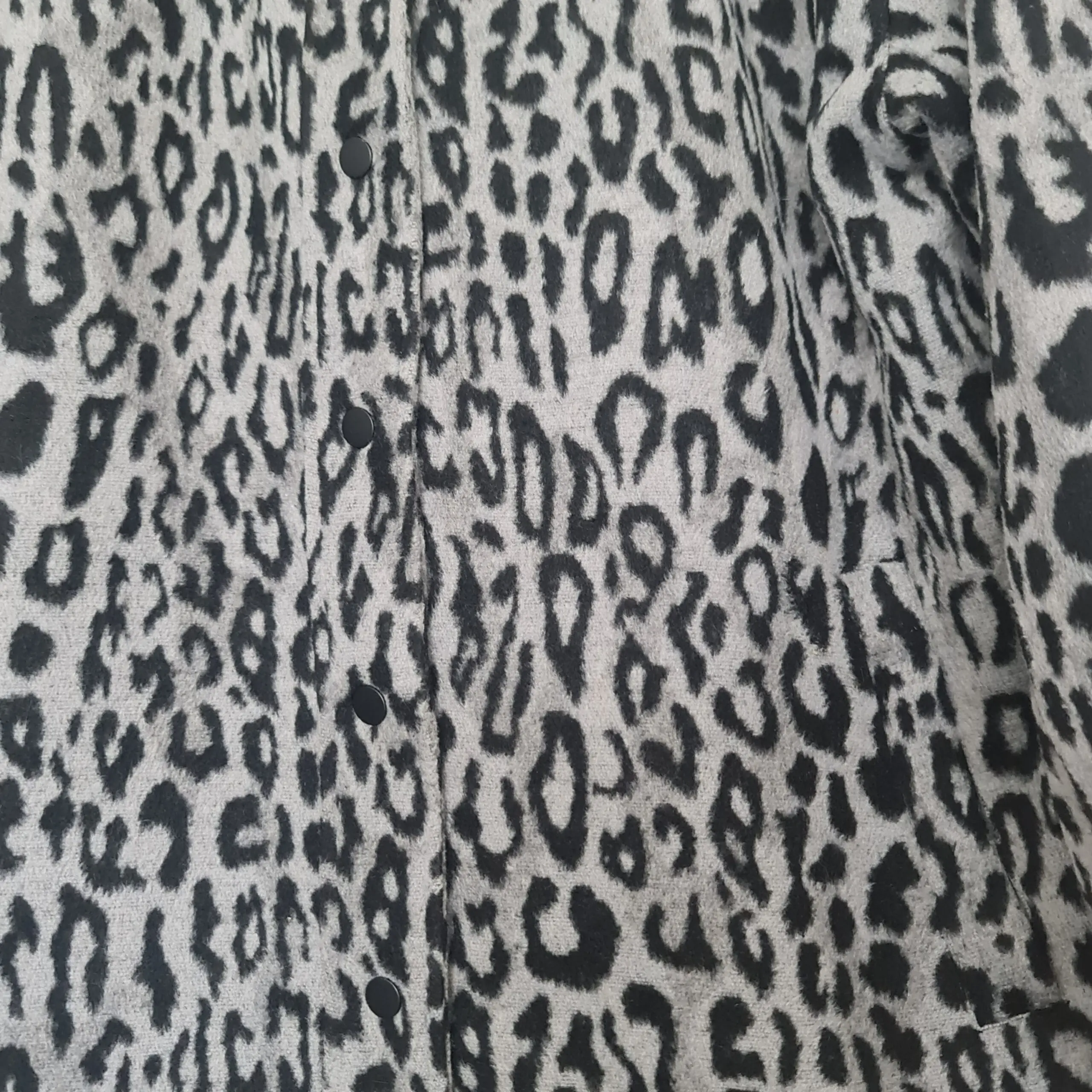 Bonmarche Women's Grey Black Leopard Print Coat UK 16 - Image 2