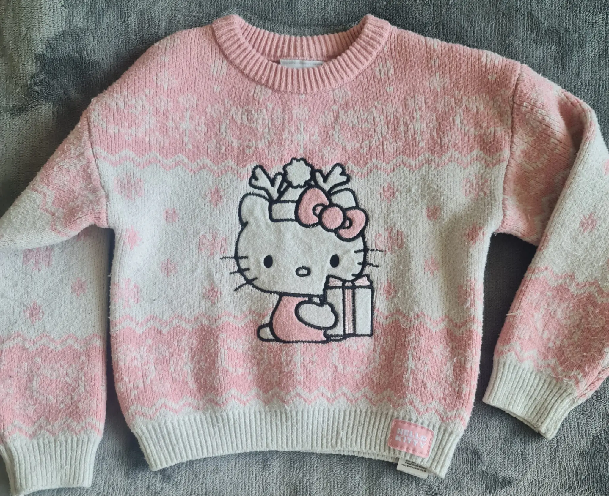 Primark Girls Pink White Hello Kitty Knit Jumper Age 6 116cm