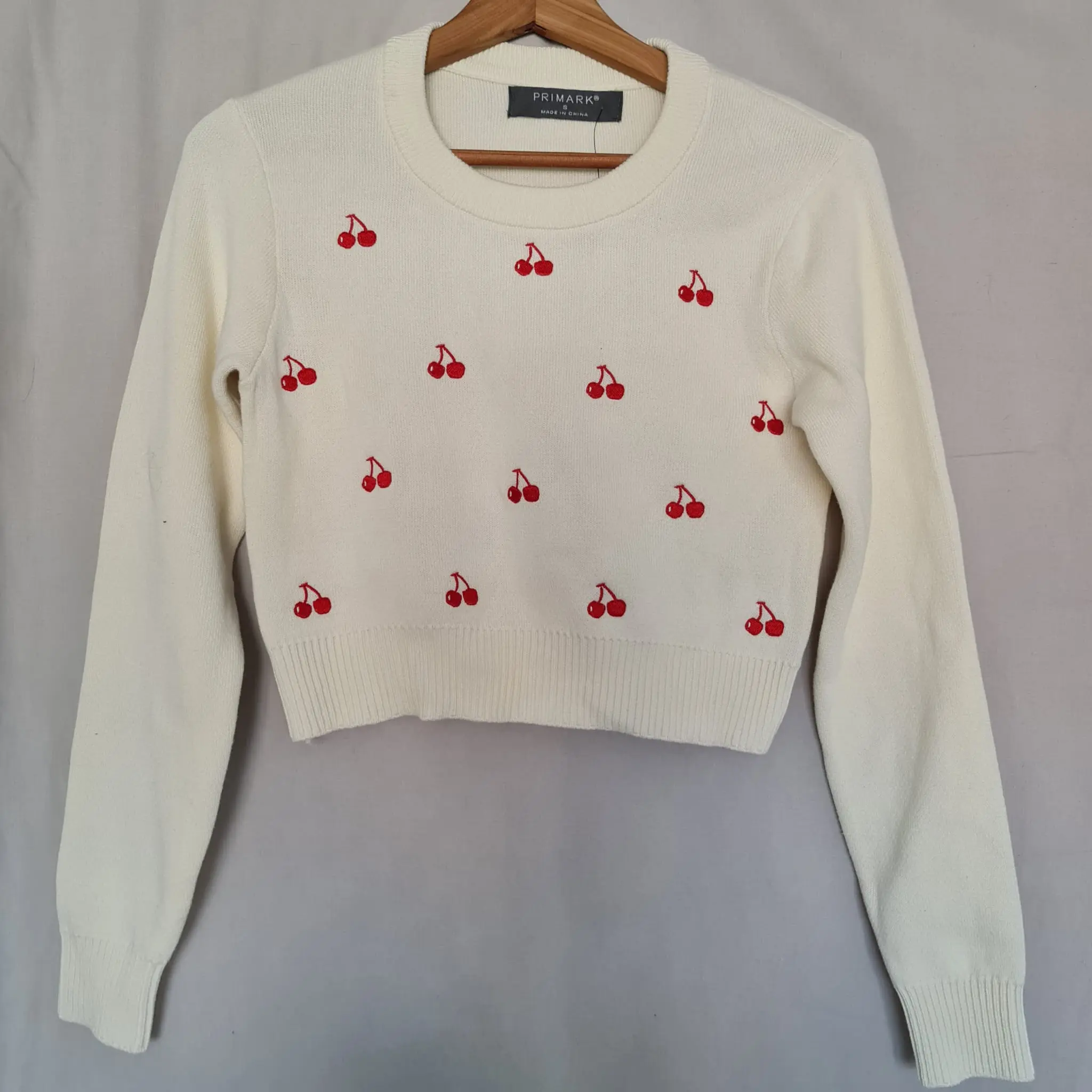 Primark Women's Cream Red Cherry Jumper S / UK 8-10