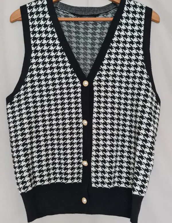 SHEIN Womens Black White Houndstooth Knit Waistcoat L UK 16-18