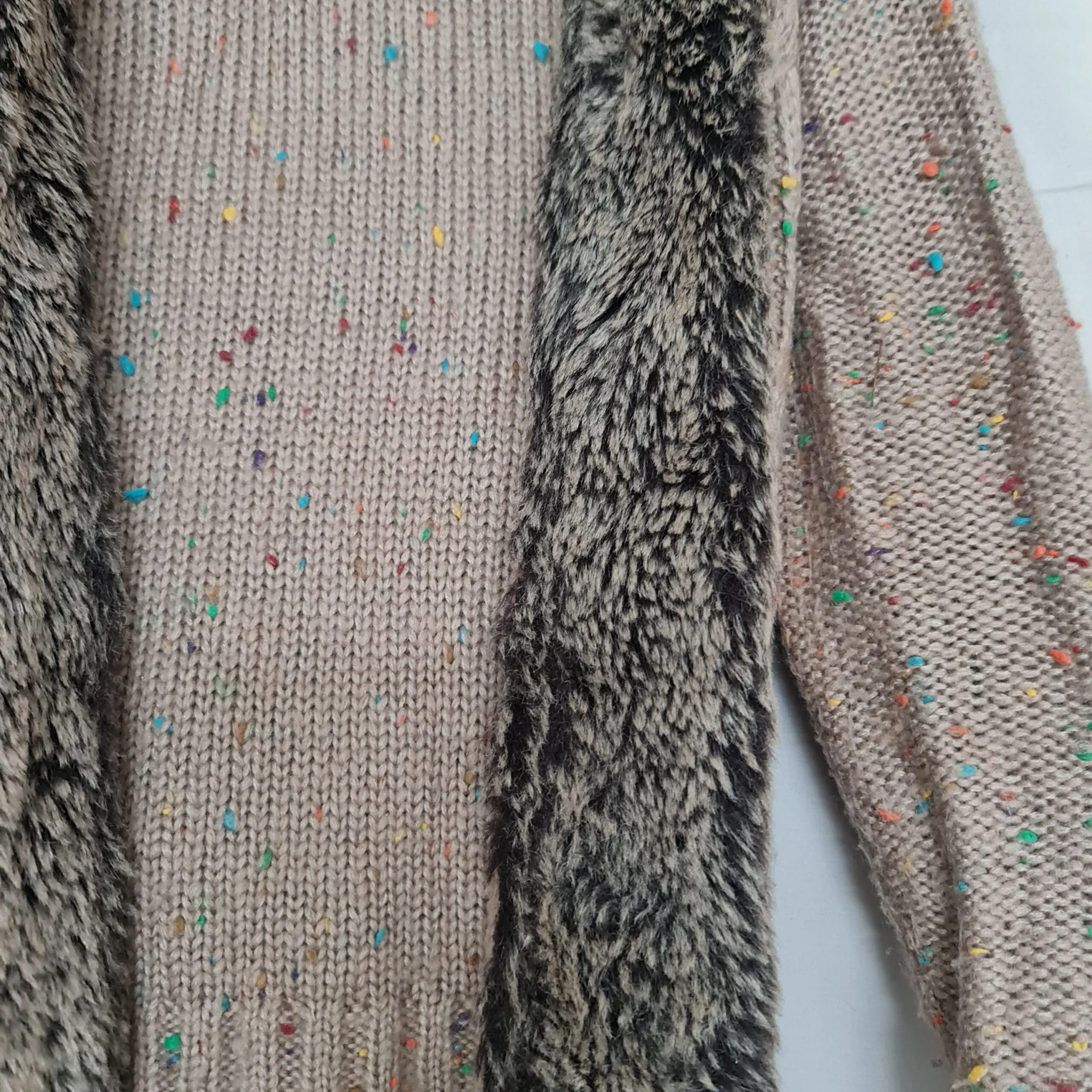 Viz-A-Viz Womens Beige Faux Fur Trim Cardigan M UK 12-14 - Image 2