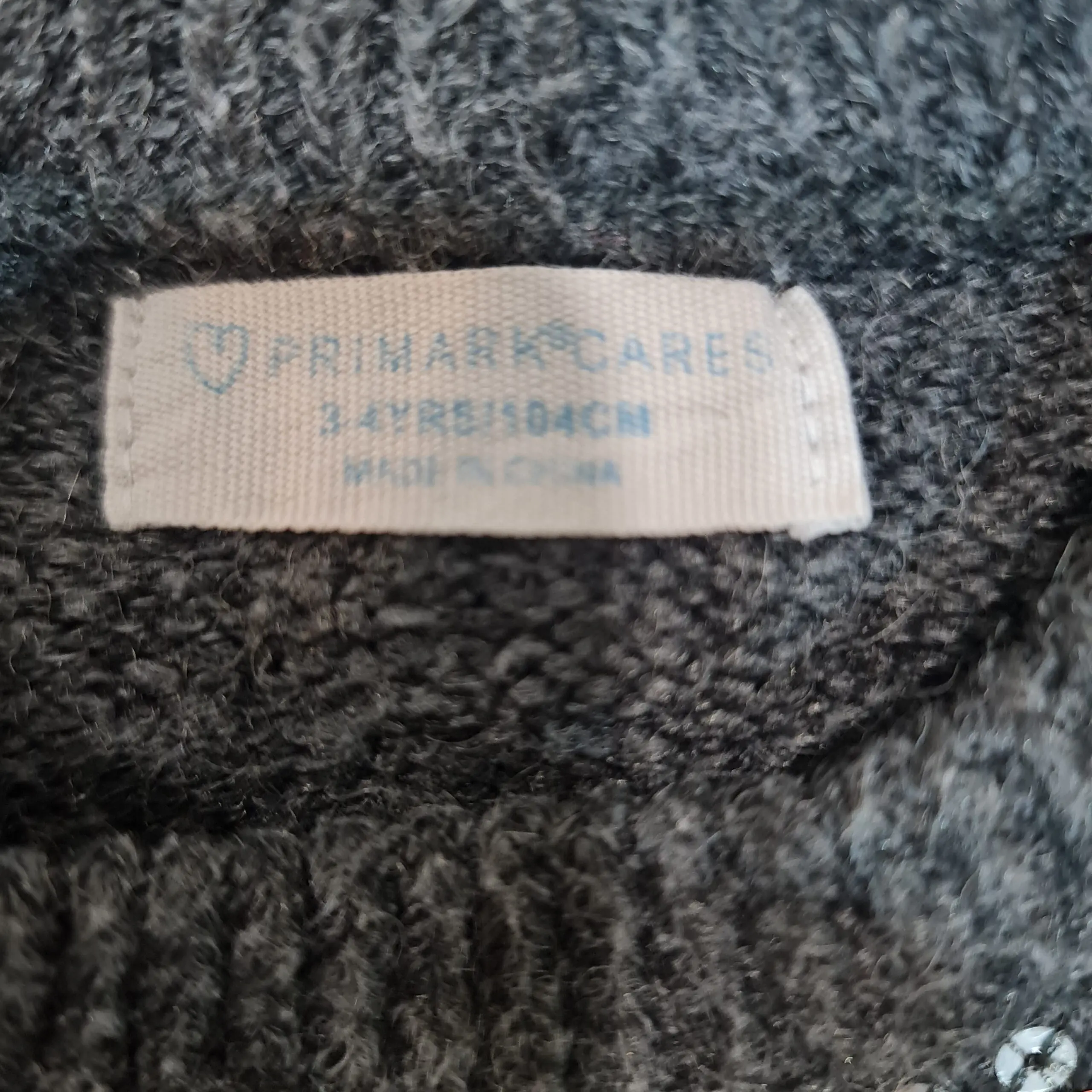 Primark Girls Grey Sequin Jumper 3-4 Years 104cm - Image 3