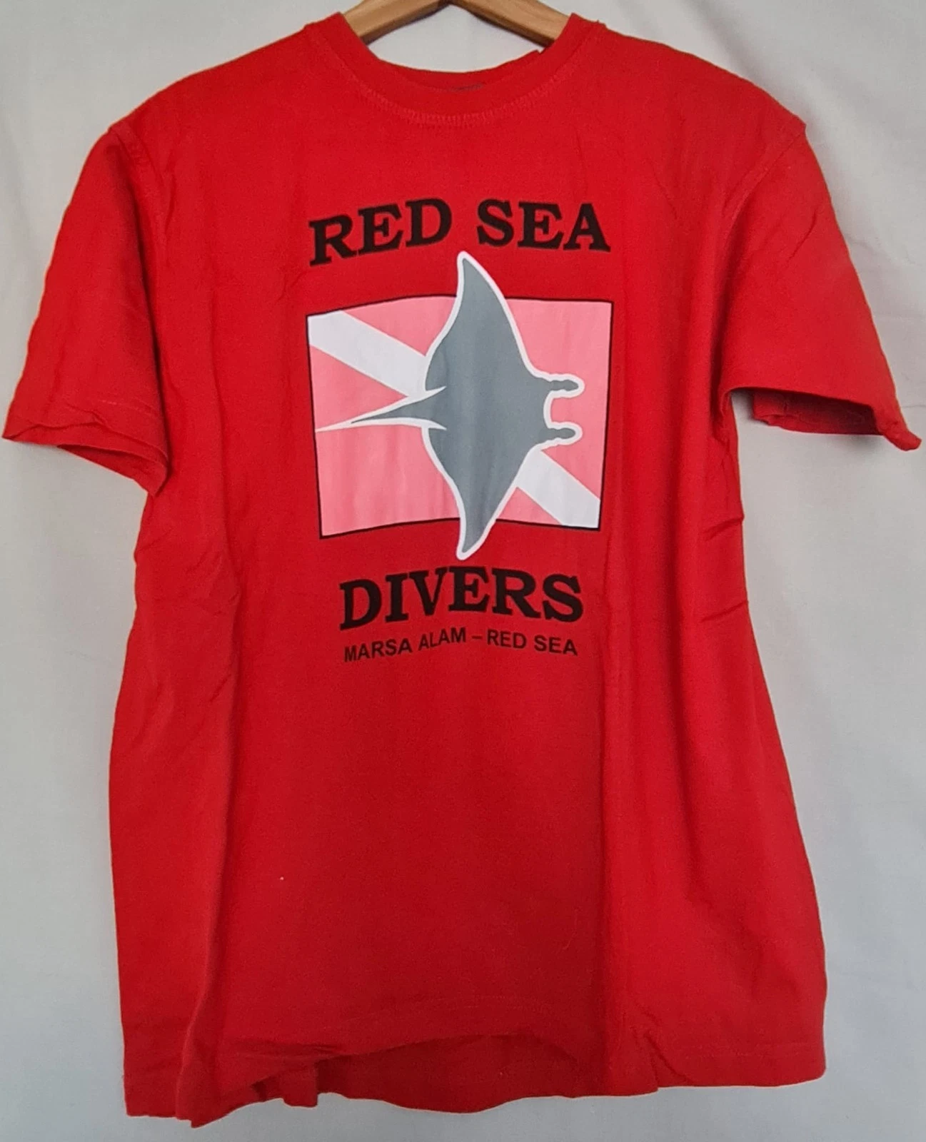 Red Sea Divers Marsa Alam Red Graphic T-Shirt L