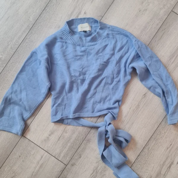 Alohas Women’s Tie Back Knit Crop Jumper Light Blue S / UK 8-10