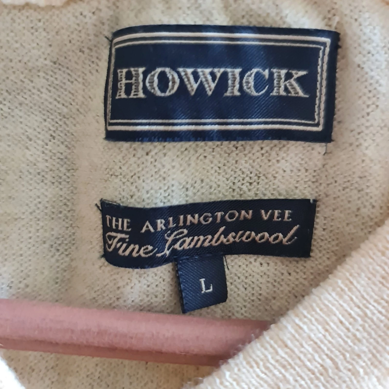 Howick Men’s Cream Lambswool V Neck Jumper Sweater Size L - Image 2
