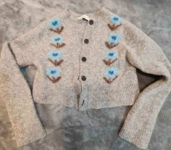 Short Sentence Women’s Grey Floral Knit Cardigan Cropped UK 8-10