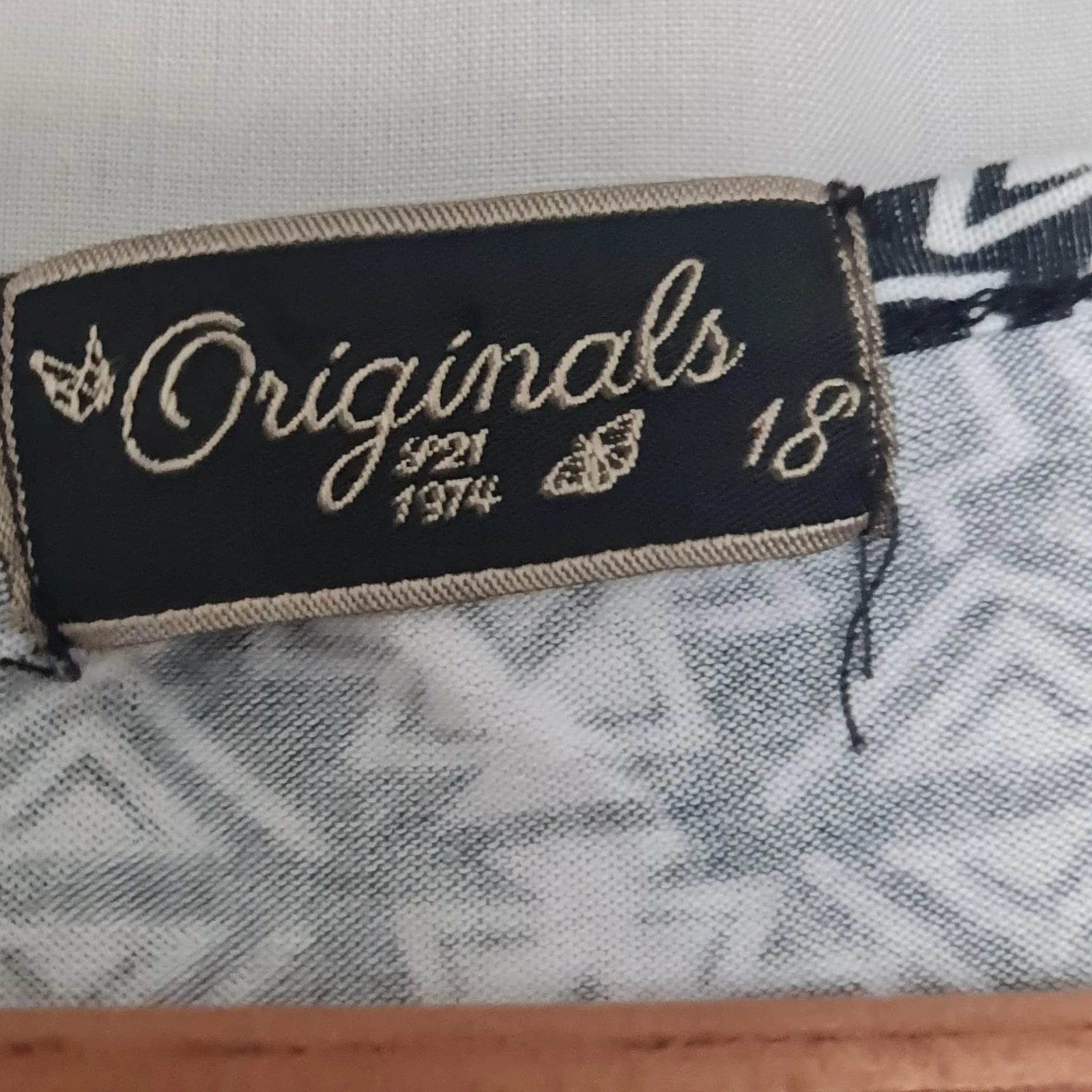 Originals Women’s Geometric Print Embellished Tunic UK 16-18 - Image 3