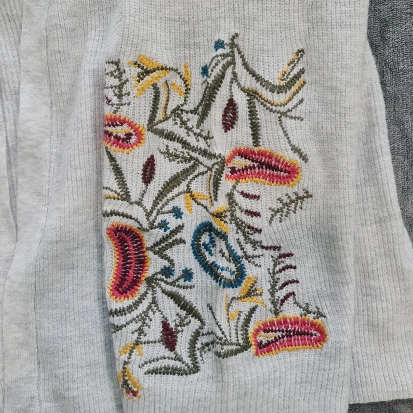 Primark Women’s Grey Embroidered Sleeve Cardigan M / UK 12-14 - Image 2