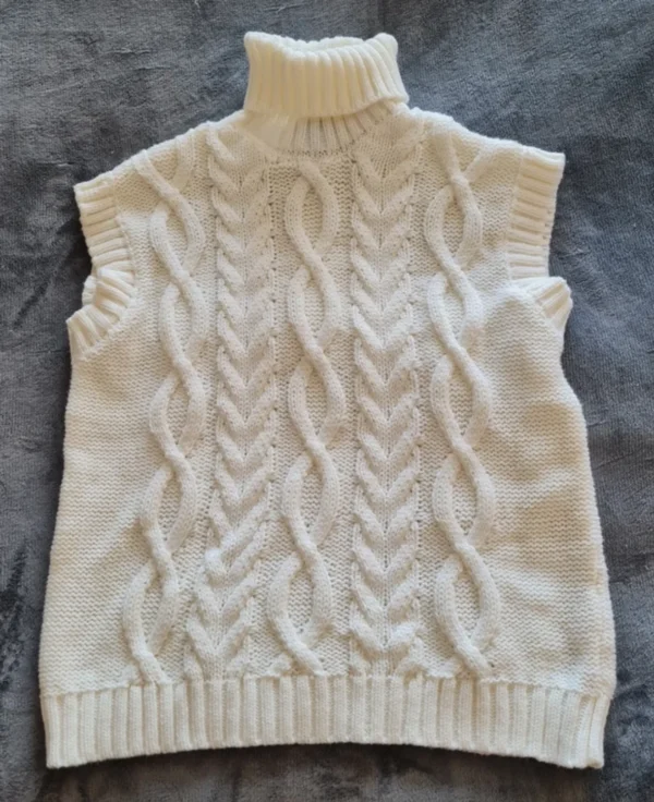 QED London Women’s Cable Knit Sleeveless Jumper Cream UK 16-18