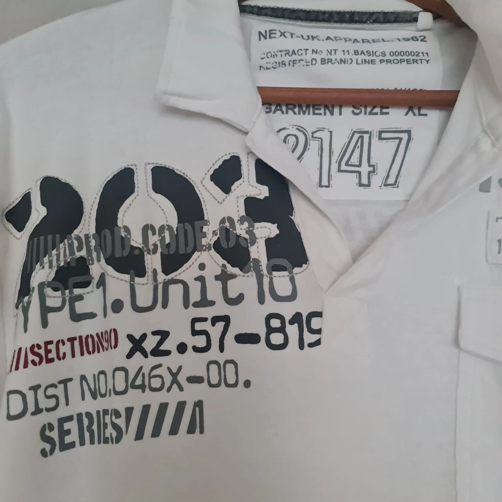 Next White Graphic Polo Shirt XL Short Sleeve Chest Pocket - Image 2