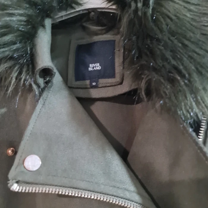 River Island Khaki Faux Fur Collar Coat Size S / UK 8-10 - Image 2