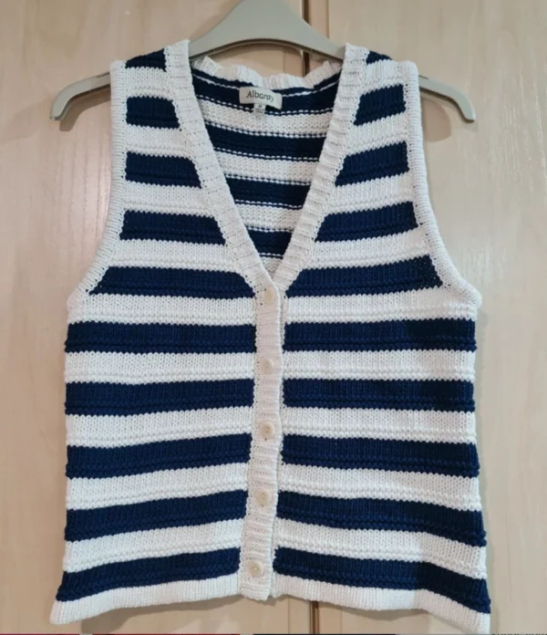 Striped Knitted Navy & White Vest Albaray Women’s UK 8