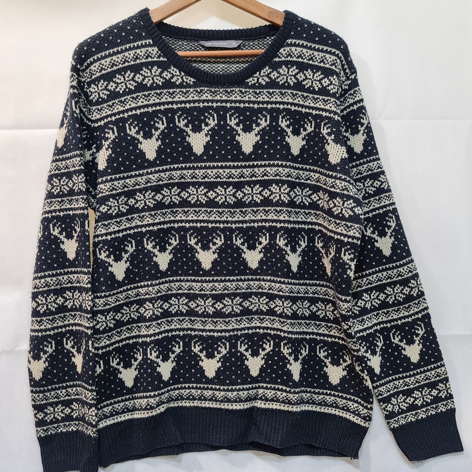 Cedar Wood State Mens Navy Reindeer Fair Isle Christmas Jumper XL